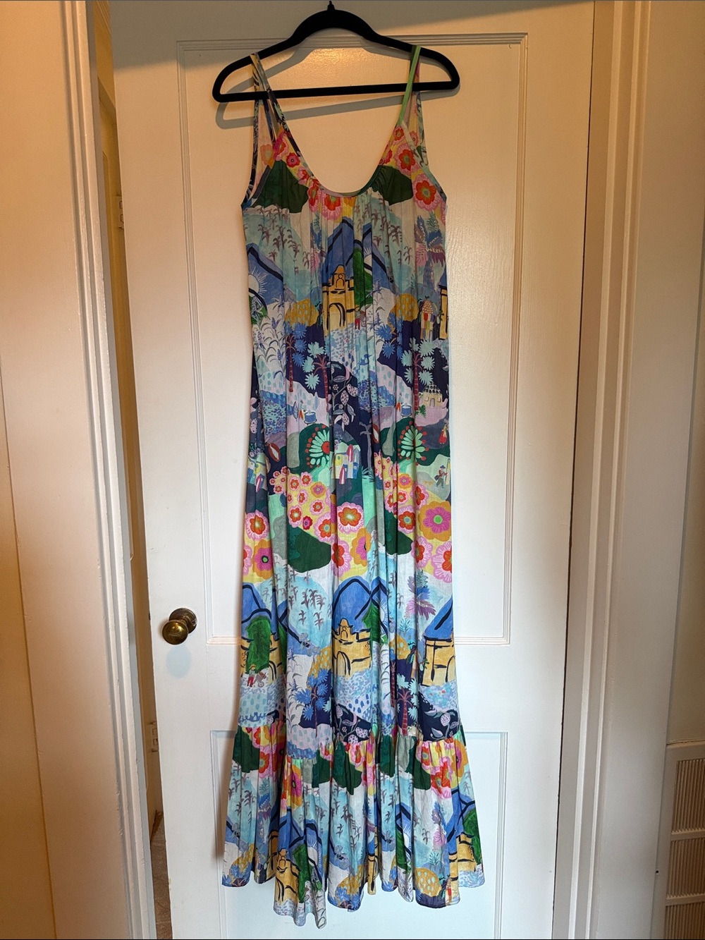 De Loreta Colorful Floral & Scenic Maxi Dress - never worn !